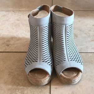 Peep toe Wedge Sandals